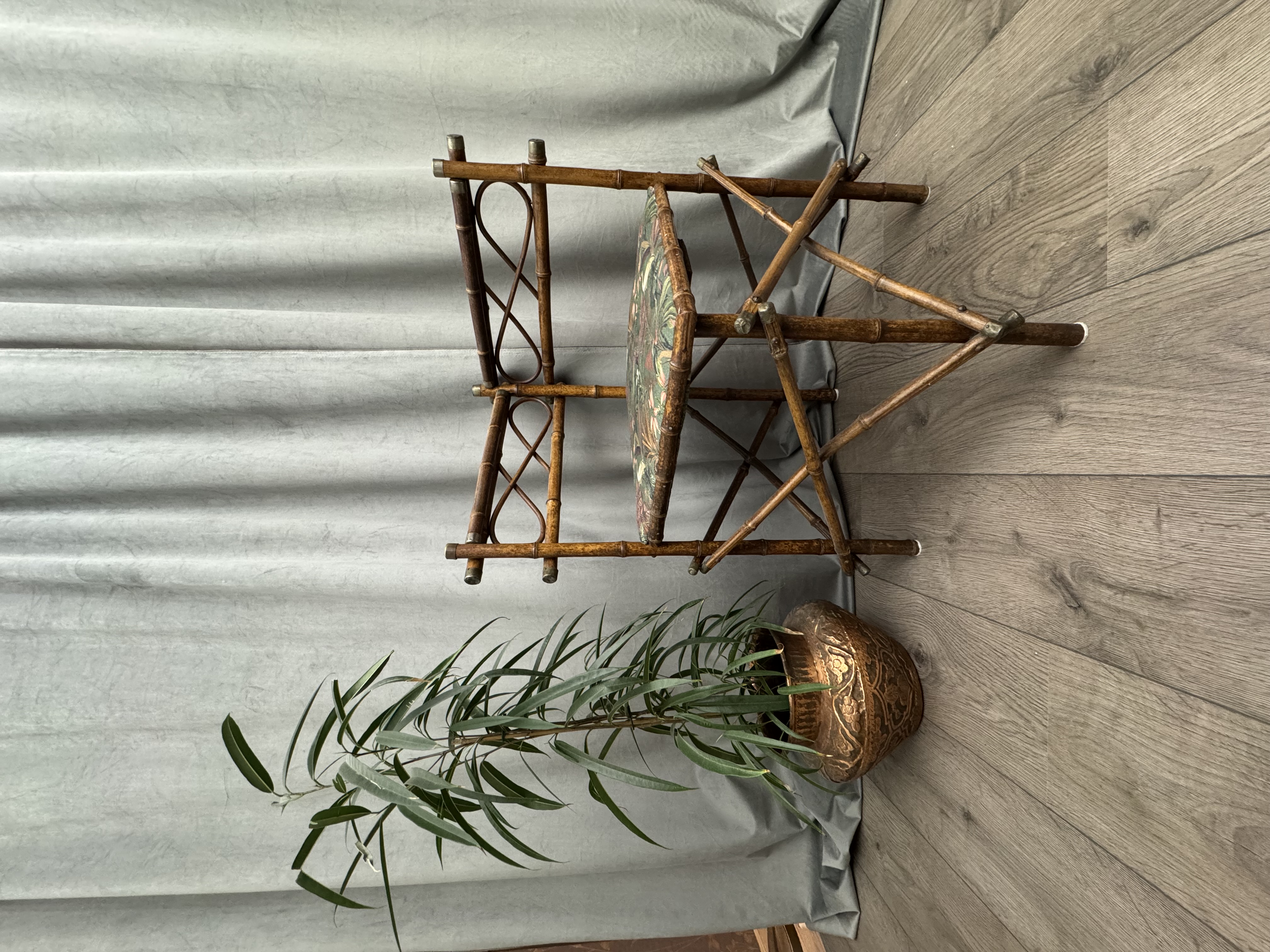 Antiek stoeltje bamboe van Hofleverancier De Ridder Amsterdam