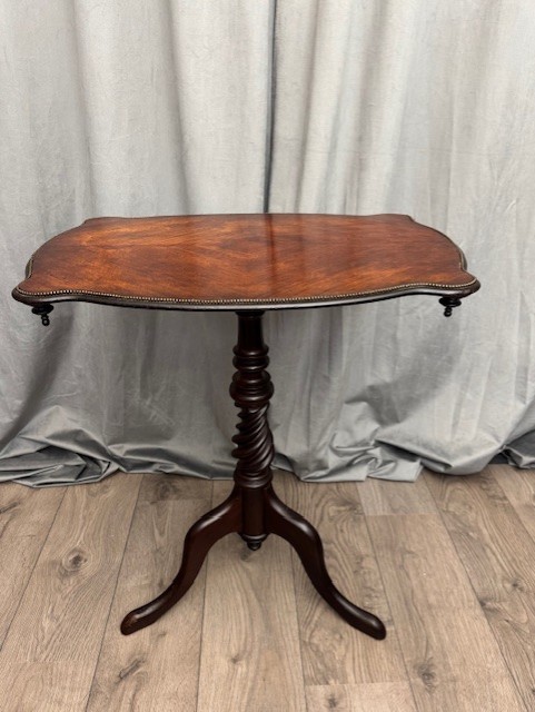 Luxueus antiek Horrix wijntafeltje / tafeltje